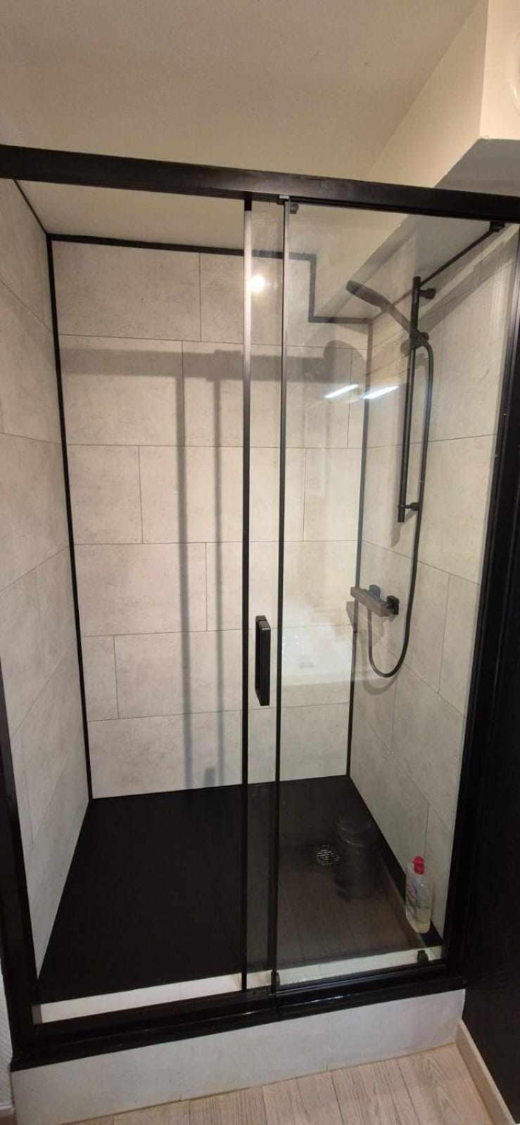 Nouveau !! Appartement Confortable Totalement Renove Avec Parking Gratuit - Hypercentre De Nancy Exterior photo
