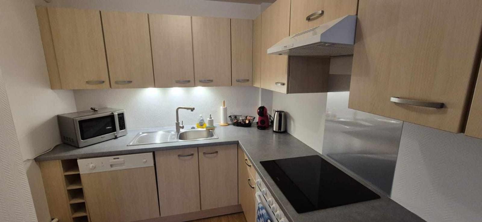 Nouveau !! Appartement Confortable Totalement Renove Avec Parking Gratuit - Hypercentre De Nancy Exterior photo